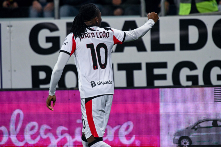 Avec un festival de Rafael Leão, Milan reprend le trône de Serie A