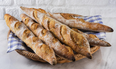 Le Grand Prix de la baguette de tradition française de la ville de Paris vient d’être décerné à Tharshan Selvarajah. ( crédit photo : Getty Images )