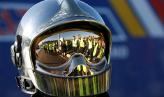 FRANCE: LES SYNDICATS DE POMPIERS DÉNONCENT LA VACCINATION OBLIGATOIRE