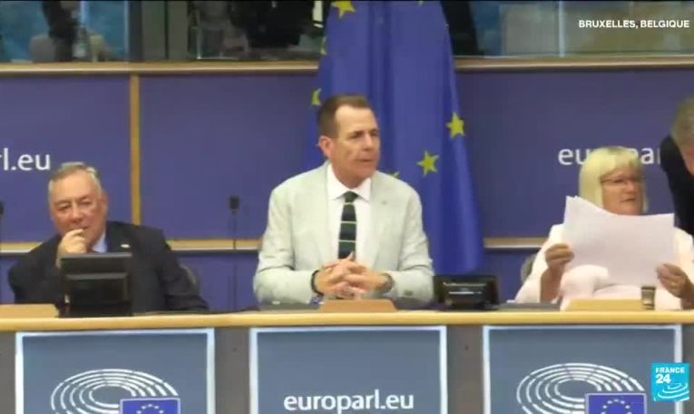 Parlement européen : le RN rejoint Viktor Orban dans un nouveau groupe d’extrême-droite