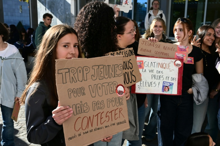 Manifestation de lycéennes à Liège, en Belgique, le 6 octobre 2026 ( AFP / Nicolas TUCAT )