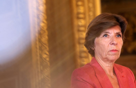 La ministre française des Affaires étrangères Catherine Colonna assiste à une conférence de presse au Quai d'Orsay à Paris