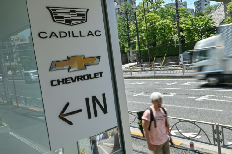 Unj concessionnaire Cadidall et Chevrolet à Tokyo, le 30 avril 2025 ( AFP / Richard A. Brooks )