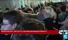 Législatives : opération remobilisation au quartier général du RN