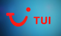 TUI CONFIRME SES OBJECTIFS APRÈS UNE ACTIVITÉ EN HAUSSE AU TROISIÈME TRIMESTRE