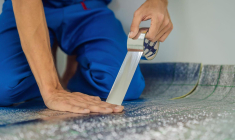 Réduire vos factures d’énergie grâce à des travaux de rénovation énergétique: c’est possible même quand vous êtes locataire. Des aides financières peuvent vous y aider. ( crédit photo : Shutterstock )