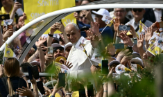 Le pape Léon XIV à Acerra, près de Naples, le 23 mai 2026 ( AFP / Filippo MONTEFORTE )