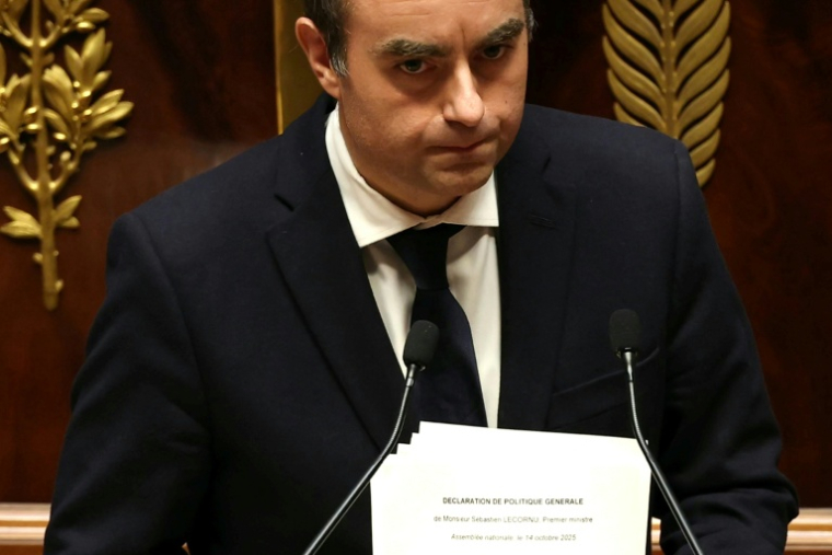 Le Premier ministre Sébastien Lecornu vient de prononcer son discours de politique générale devant l'Assemblée nationale à Paris, le 14 octobre 2025 ( AFP / Thomas SAMSON )
