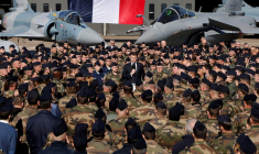 Macron visite la base aérienne de Luxeuil-Saint-Sauveur