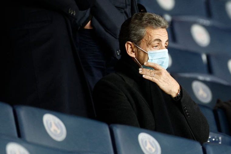 VACCIN: SARKOZY A DROIT AU SECRET MÉDICAL, DIT VÉRAN