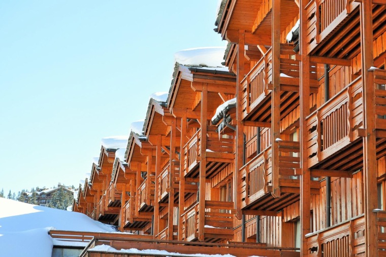 Dans les stations de ski françaises, les deux tiers des logements sont notés E, F ou G au DPE. (illustration) (Pixabay / Nadine Doerlé)