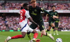 Arsenal se cogne sur Brentford