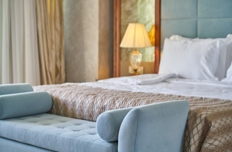Réserver directement sur le site d'un hôtel permet d'éviter les commissions des plateformes. (illustration) (Engin_Akyurt / Pixabay)