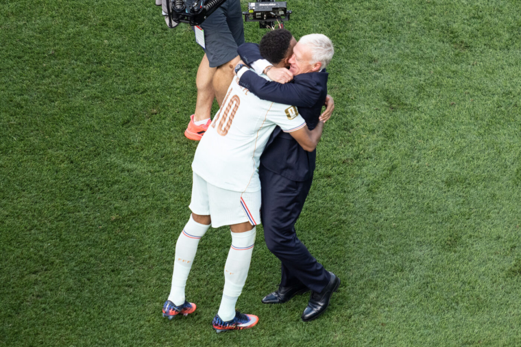 Le message émouvant de Mbappé pour Deschamps