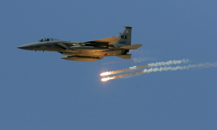 Un chasseur F-15 Eagle en démonstration, dans le Nevada, en 2007 (illustration) ( Getty Images North America / ETHAN MILLER )