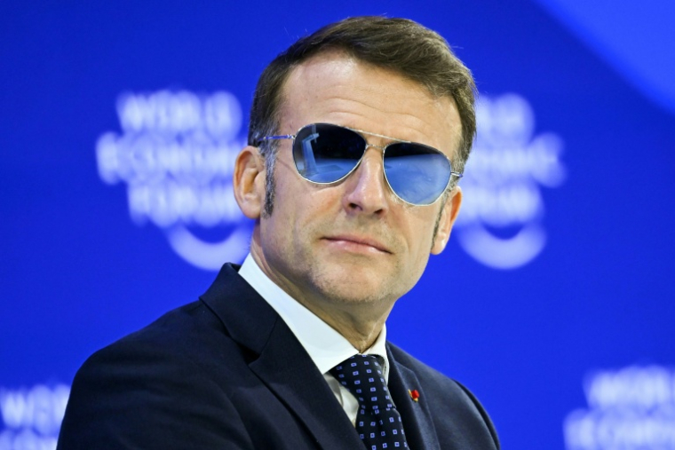 Le président Emmanuel Macron à Davos en Suisse le 20 janvier 2026 ( AFP / Fabrice COFFRINI )