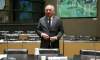 Le Premier ministre François Bayrou arrive à  son audition devant la commision d'enquête parlementaire de l'Assemblée nationale, le 14 mai 2025 à Paris ( AFP / ALAIN JOCARD )