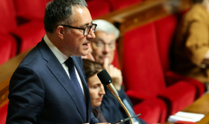 Le député Xavier Albertini prend la parole à l'Assemblée nationale, à Paris, le 16 juin 2026 ( AFP / Thomas SAMSON )