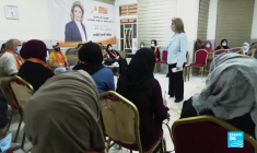 Réfugiés afghans : à la frontière iranienne, la peur d'un retour forcé