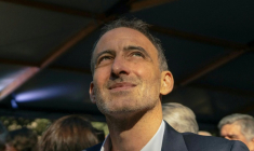 Le leader de Place publique Raphaël Glucksmann, le 27 septembre 2025, à Bram dans l'Aude ( AFP / Idriss BIGOU-GILLES )