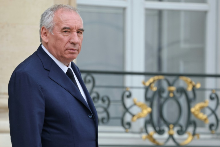 Le Premier ministre, François Bayrou, à la sortie du Conseil des ministres à l'Elysée, le 16 juillet 2025 à Paris ( AFP / Ludovic MARIN )