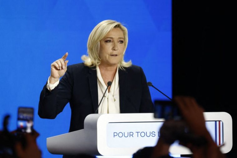 MARINE LE PEN ÉCHOUE SUR LA DERNIÈRE MARCHE AVANT L'ELYSÉE