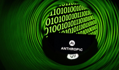 Anthropic est désormais valorisée 965 milliards de dollars, devançant pour la première fois son rival OpenAI après une levée de fonds massive de 65 milliards de dollars ( AFP / SEBASTIEN BOZON )