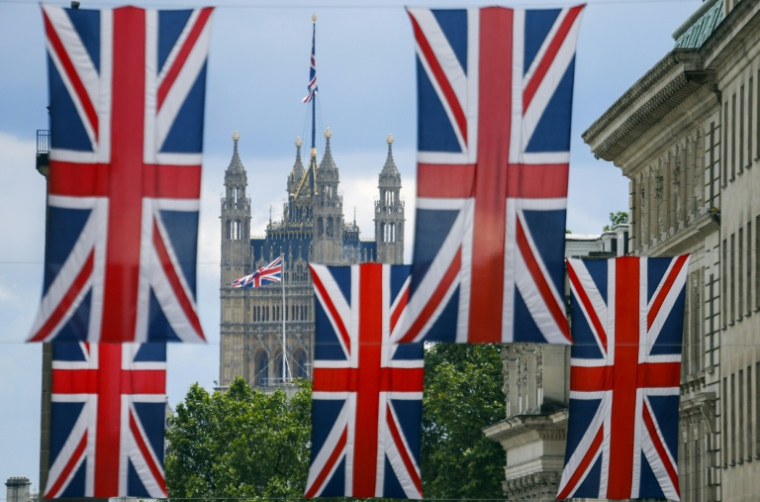 "Si vous agissez de manière irresponsable ou si vous visez délibérément nos câbles, vous en subirez de graves conséquences", a déclaré la secrétaire d'Etat aux Télécommunications britannique, Liz Lloyd ( AFP / Odd ANDERSEN )
