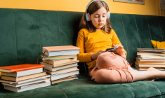 33% des Français ont écouté au moins un livre audio au cours des 12 derniers mois. (crédit : Adobe Stock)