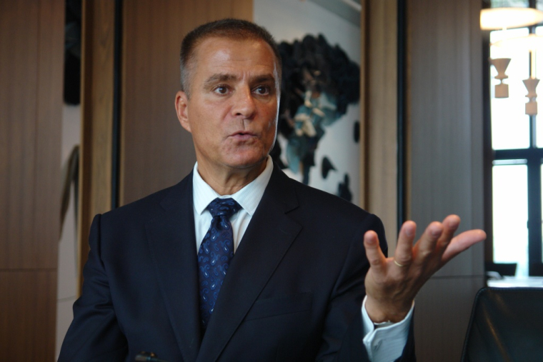 Dominique Cerutti, PDG d'Altran, est confiant dans la capacité de son groupe à atteindre le 3 milliards d'euros de vente en 2020. (© DR)