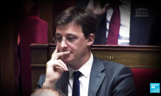 Loi immigration en France : le Sénat s'empare du projet de loi