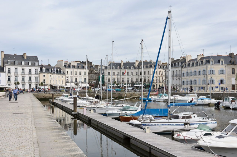 La ville de Vannes affiche désormais un confortable taux de négociation de 3,7% soit un bond de 3,6 points (Crédits photo : Wikimedia Commons - Myrabella )