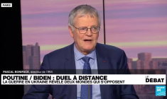 Poutine / Biden, duel à distance : la guerre en Ukraine révèle deux mondes qui s'opposent