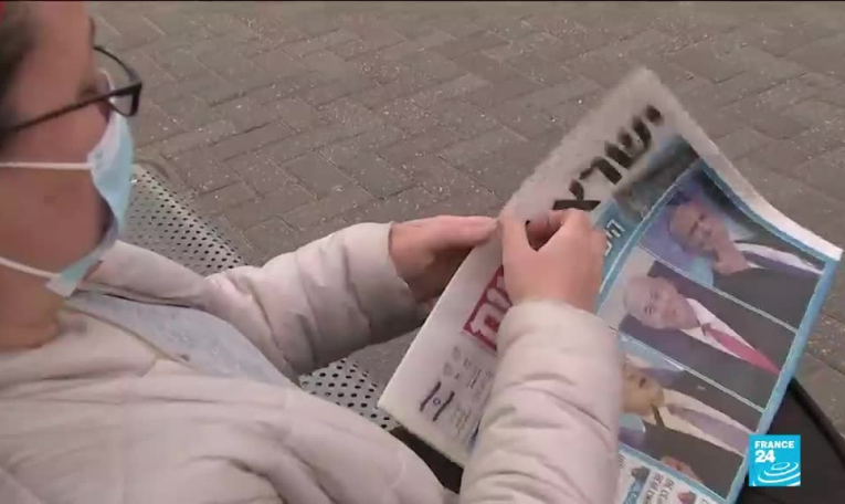 Israël suspendu aux résultats des élections, Netanyahu en tête mais pas de majorité nette