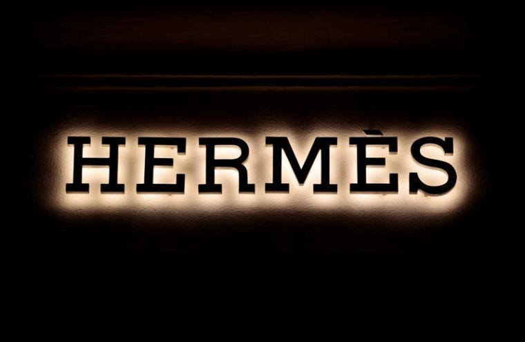 HERMÈS S'APPRÊTE À SE LANCER SUR LE MARCHÉ DES COSMÉTIQUES