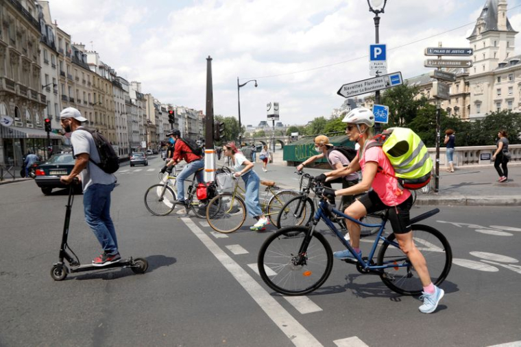PAS DE PROLONGATION DES RESTRICTIONS AU-DELÀ DU CALENDRIER FIXÉ PAR MACRON