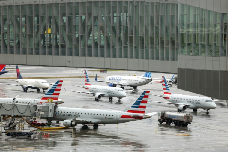 Le tarmac de l'aéroport LaGuardia à New York, le 10 novembre 2025 ( AFP / CHARLY TRIBALLEAU )