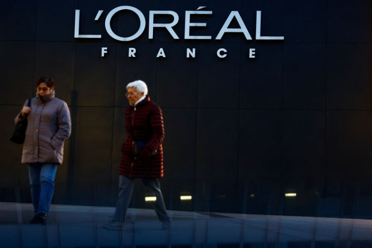 Le logo du groupe L'Oréal à Levallois-Perret près de Paris