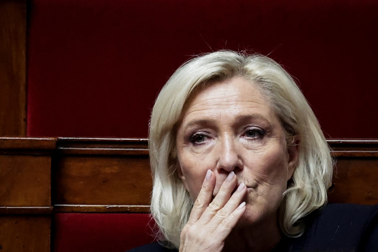 Marine Le Pen, à Paris, le 28 avril 2026 ( AFP / STEPHANE DE SAKUTIN )