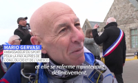 80 ans du 8 mai 1945: des parachutistes sautent "pour la paix" au Mont-Saint-Michel