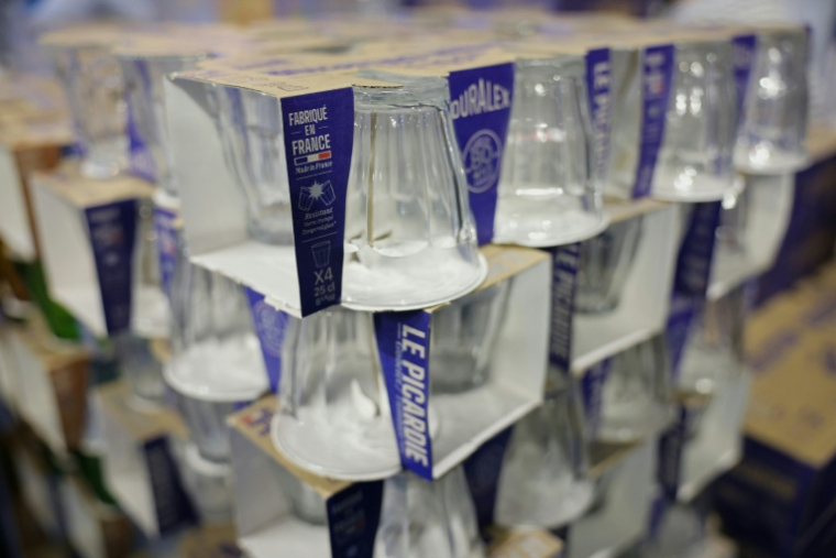 Produits Duralex au salon du "Made in France" de la Porte de Versailles, le 7 novembre 2025 à Paris. ( AFP / Thomas SAMSON )