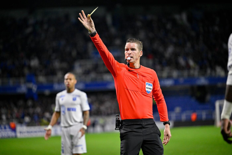 François Letexier au sifflet d'une finale européenne