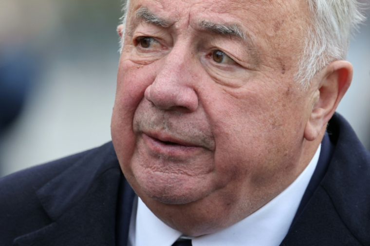 Le président du Sénat, le LR Gérard Larcher, le 11 décembre 2025 à Paris ( POOL / Ludovic MARIN )