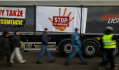 Une manifestation contre l'accord entre l'UE et le Mercosur, à Wiskitki, en Pologne ,le 30 décembre 2025 ( AFP / Wojtek RADWANSKI )