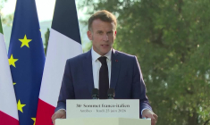 Canicule: Macron défend le "gros travail" d'adaptation qui a été fait