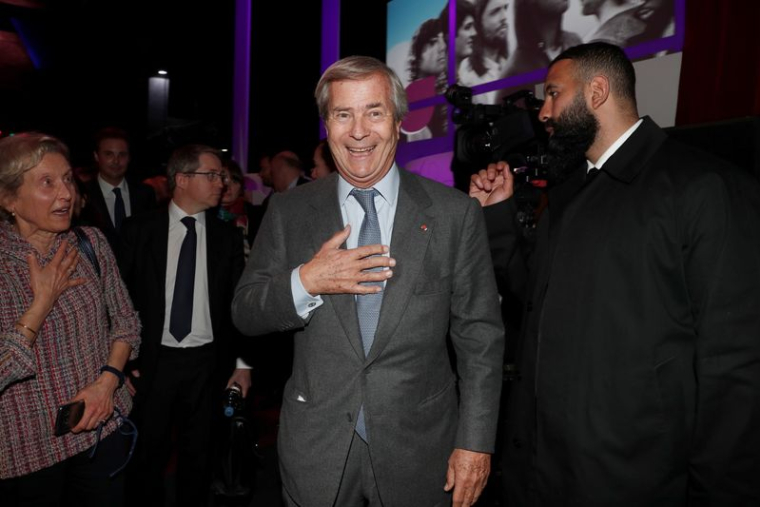 BOLLORÉ EMPOCHERA 5,9 MILLIARDS D'EUROS EN ACTIONS UNIVERSAL APRÈS SON INTRODUCTION EN BOURSE