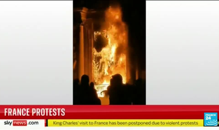 Visite de Charles III en France reportée : les réactions à Londres