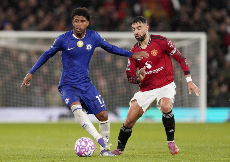 Un ancien Strasbourgeois rejoint Manchester United