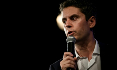 Gabriel Attal, le 28 avril 2026 à Lyon ( AFP / JEFF PACHOUD )