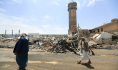 Les dégâts dans l'aéroport international de Sanaa au lendemain de frappes israéliennes, le 7 mai 2025 ( AFP / Mohammed HUWAIS )